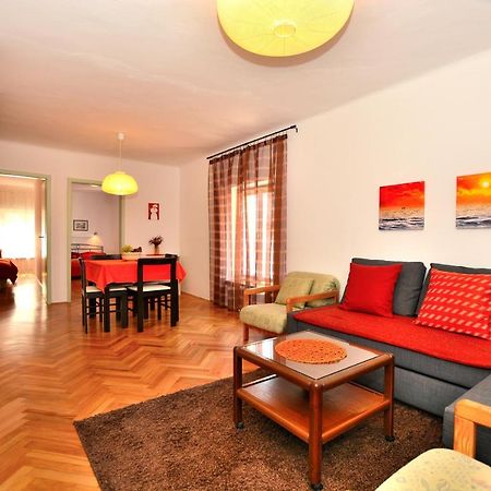 Spacious Piran Central Apartment for 5 Pax BG Exterior foto