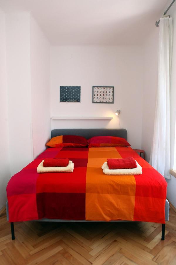 Spacious Piran Central Apartment for 5 Pax BG Exterior foto