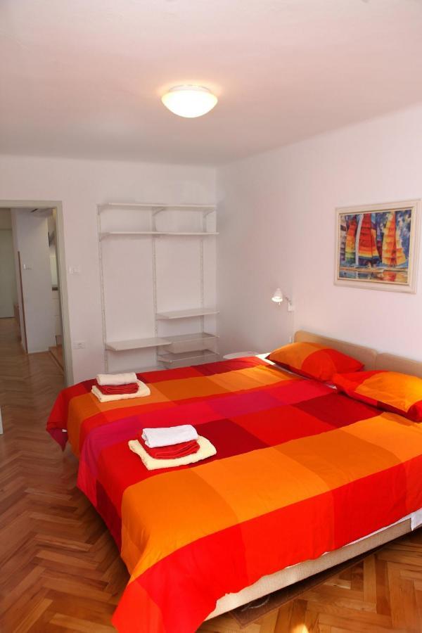 Spacious Piran Central Apartment for 5 Pax BG Exterior foto